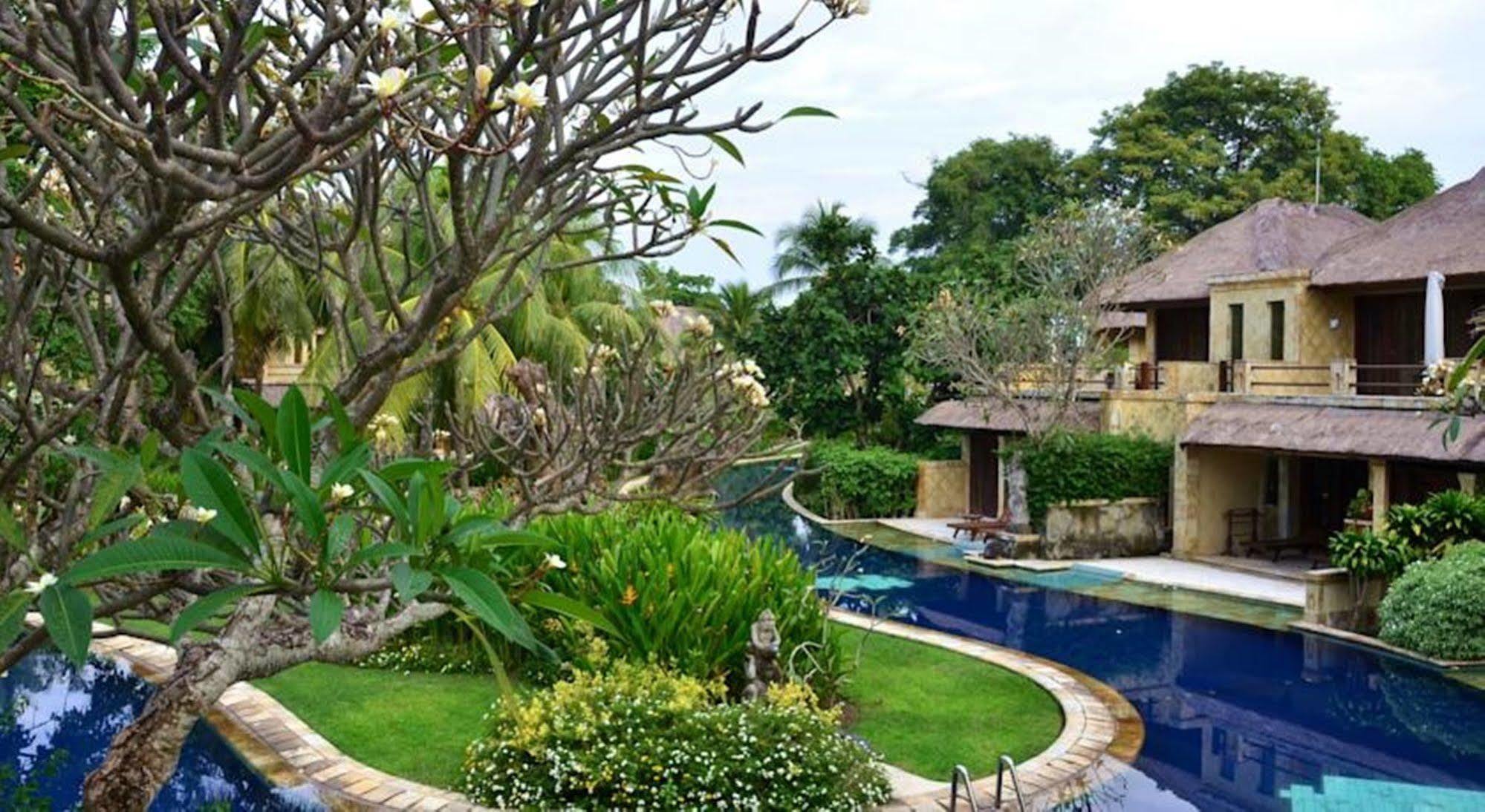 Pool Villa Merumatta Senggigi Exterior foto